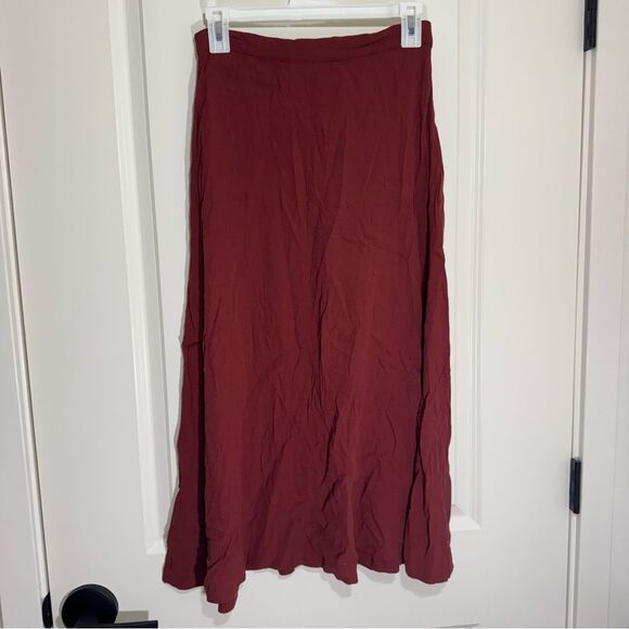 Urban Outfitters Red High Waisted Maxi Skirt - Picture 2 of 5